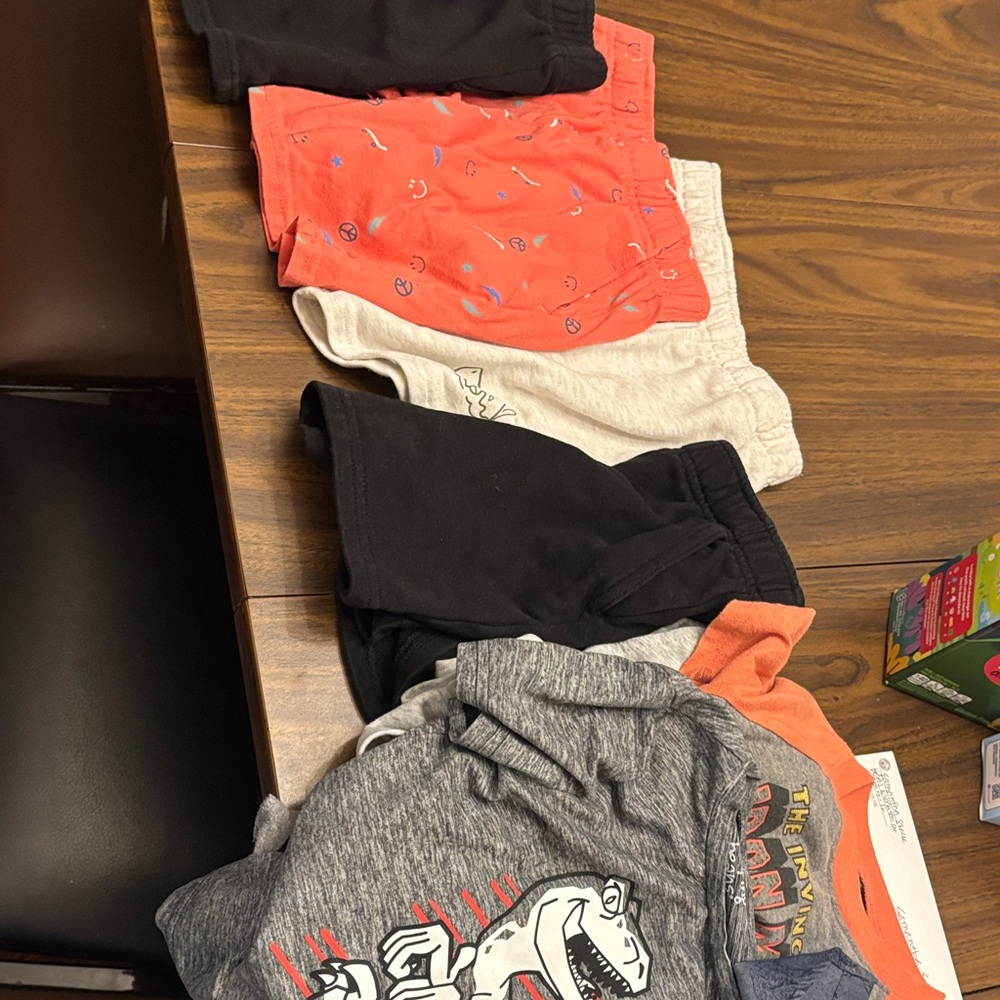 4 playful garanimal shorts $ (5) 5 tees